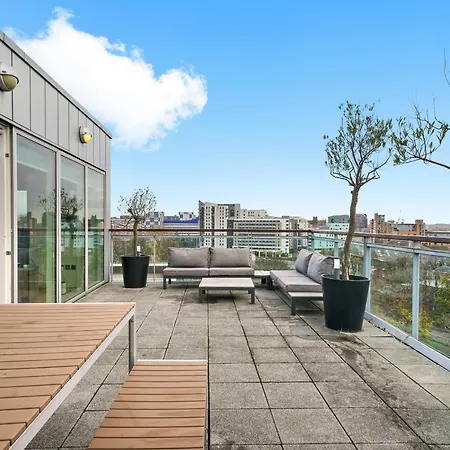 No.1 The Ultimate Penthouse - 3 Balconies! شقة *
